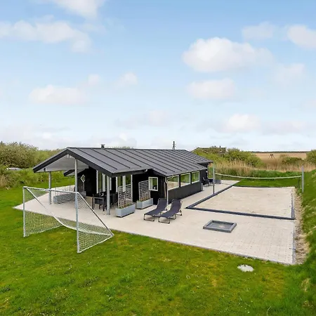 Gorgeous Home In Romo With Wifi